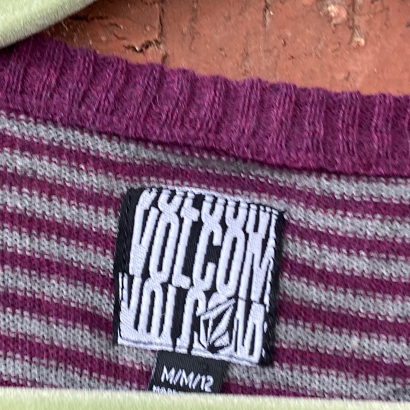 Volcom Surfing Skating Striped Sweater Vest Wrap Around Neck/Hang It Loose NWT M - Picture 2 of 11